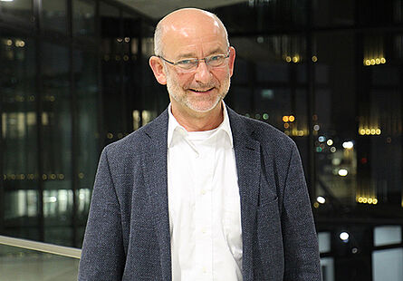 Portrait Prof. Dr. Jörg Pohlan, Preisträger des Lehrpreises der Stadt Hamburg 2020